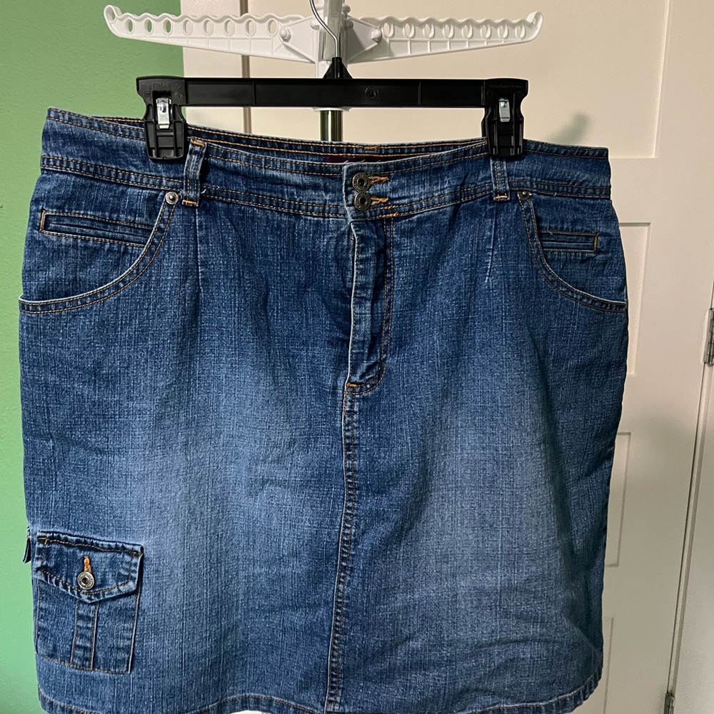 Gloria Vanderbilt Blue Denim Skirt